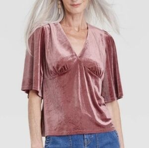 NWT Knox Rose Velvet Top SzM